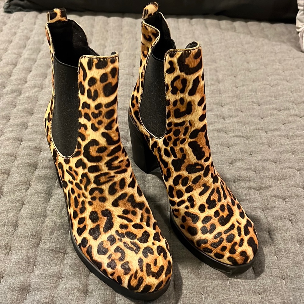 CV Leopard bootie’s